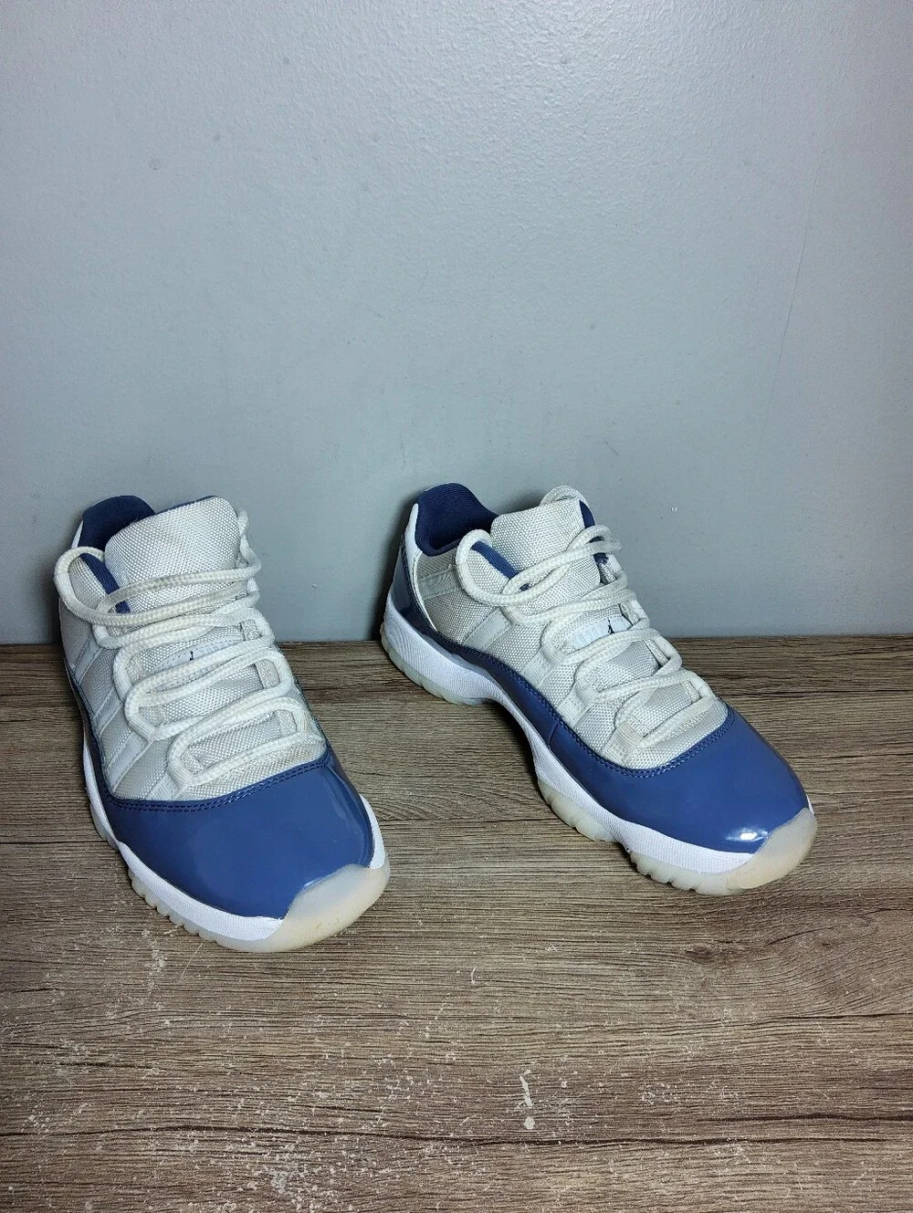 Air Jordan 11 Retro Low Diffused Blue Style # FV5104-104 Size 8